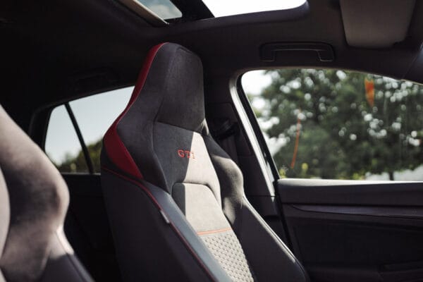 Golf 8 GTI Clubsport – Pano | H&K | IQ | ACC - Afbeelding 13