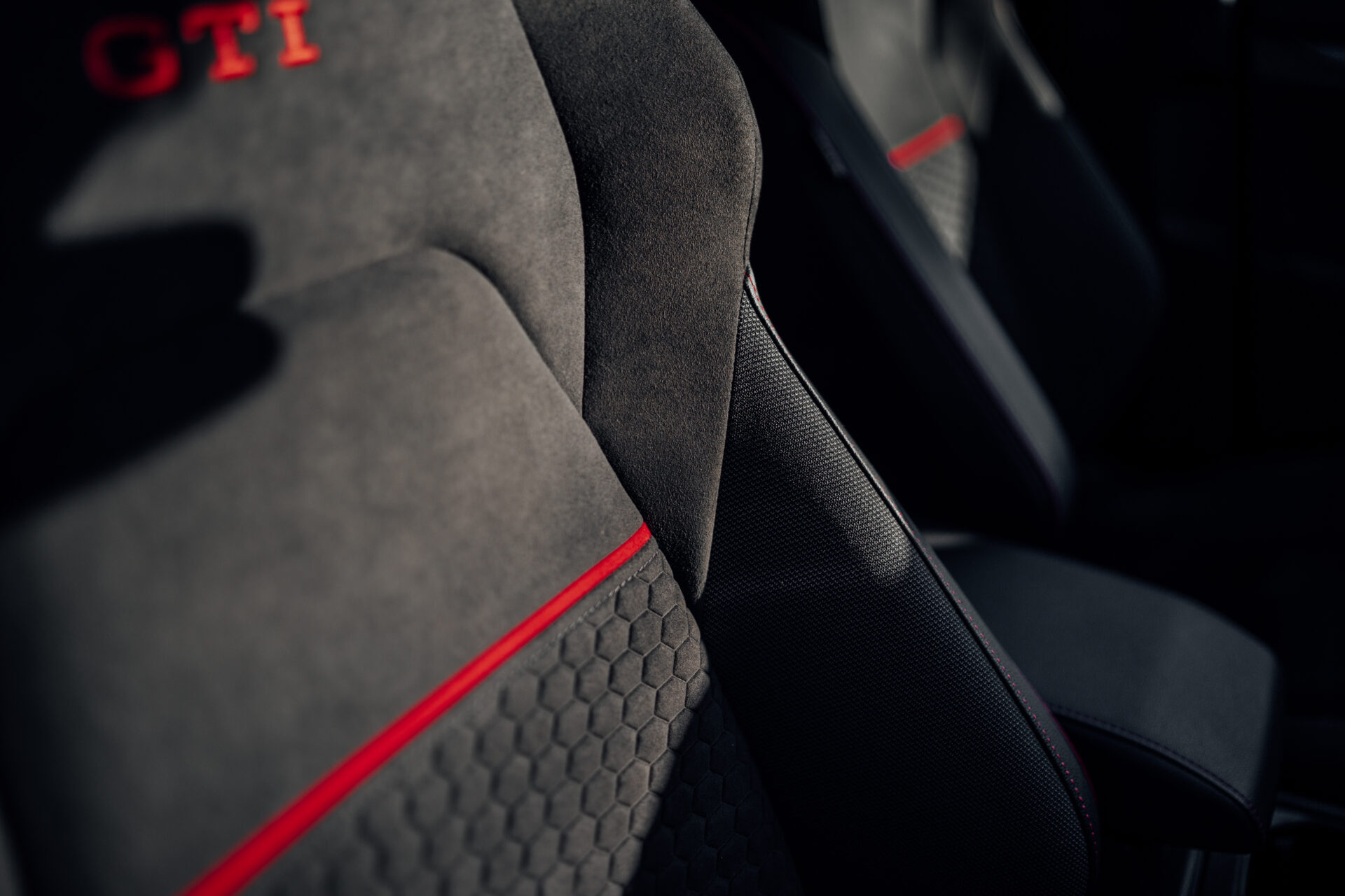 Golf 8 GTI Clubsport – Pano | H&K | IQ | ACC - Afbeelding 16