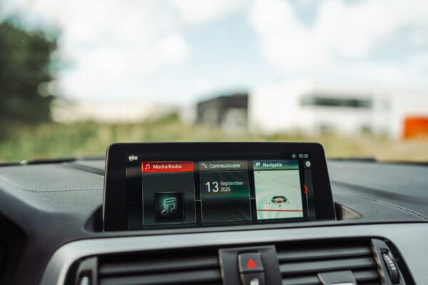 BMW M140i Xdrive | PANO | H&K | CAMERA | NAVPRO | SHADOWLINE - Afbeelding 24
