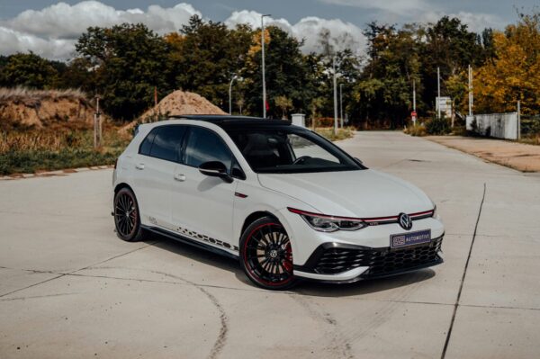Volkswagen Golf 8 GTI Clubsport 45 Jahre Edition - ORYX | AKRA | PANO | DCC | H&K |