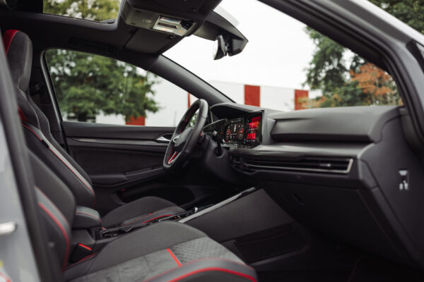 Golf 8 GTI Clubsport – Head Up | Pano | H&K | IQ | ACC - Afbeelding 15