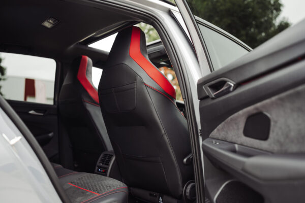 Golf 8 GTI Clubsport – Head Up | Pano | H&K | IQ | ACC - Afbeelding 19