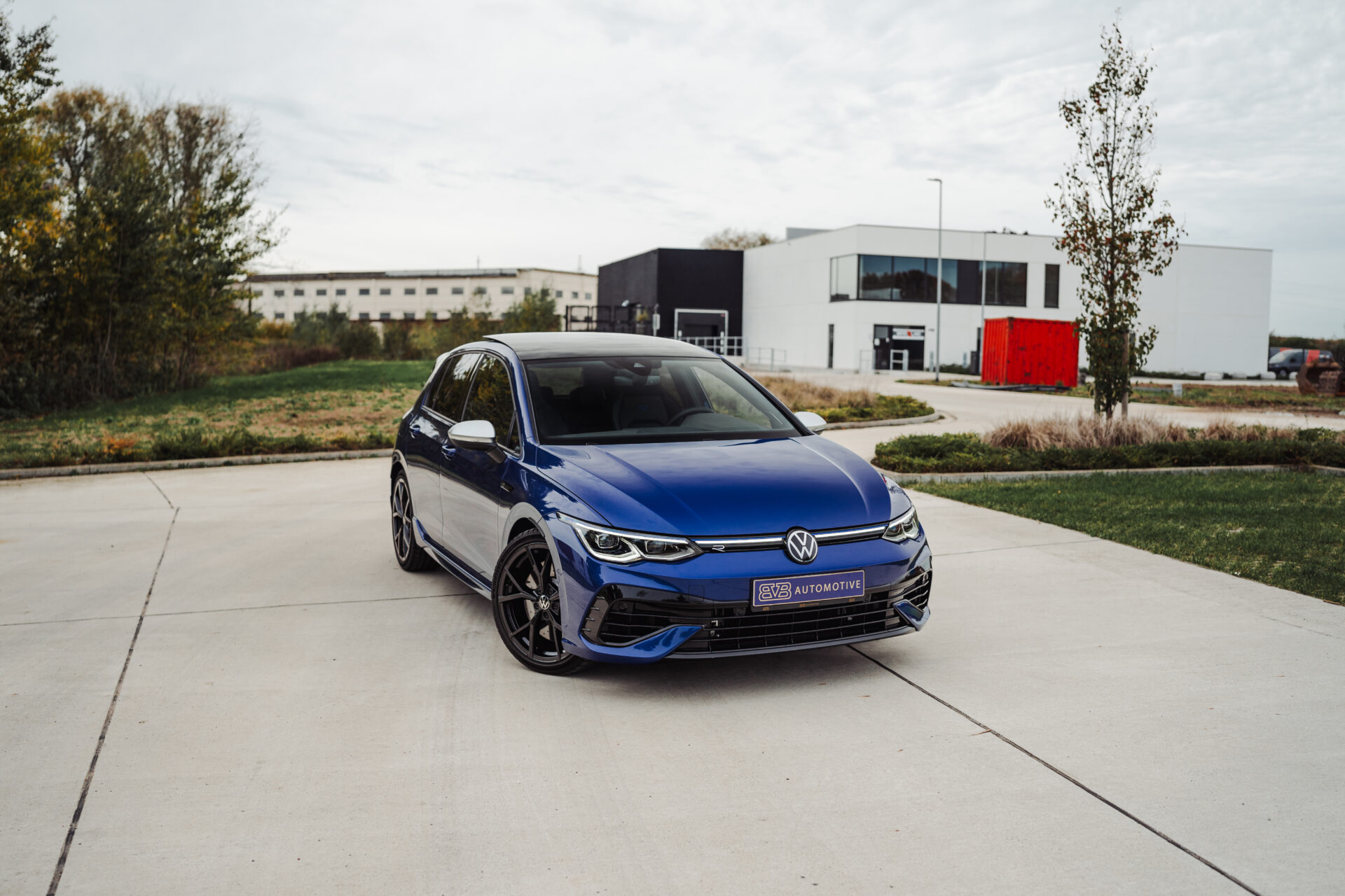 Golf 8 R - 4MOTION | AKRA | PANO | H&K | DCC | DRIFT MODE