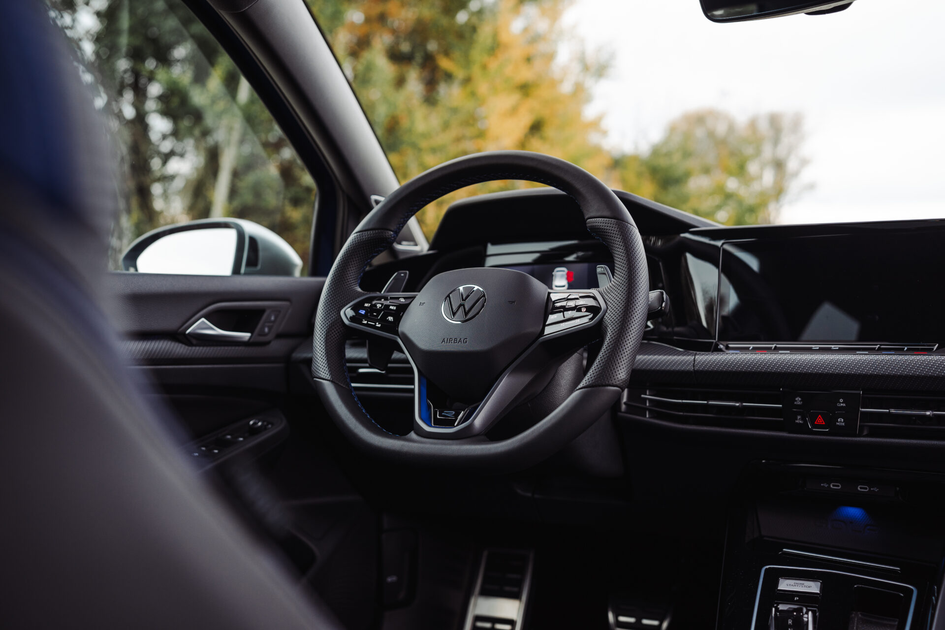 Golf 8 R - 4MOTION | AKRA | PANO | H&K | DCC | DRIFT MODE - Afbeelding 25