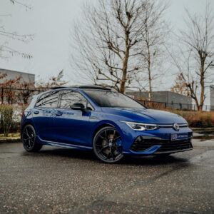 Golf 8 R – 20 JAHRE | AKRA | PANO | H&K | DCC | DRIFT MODE...