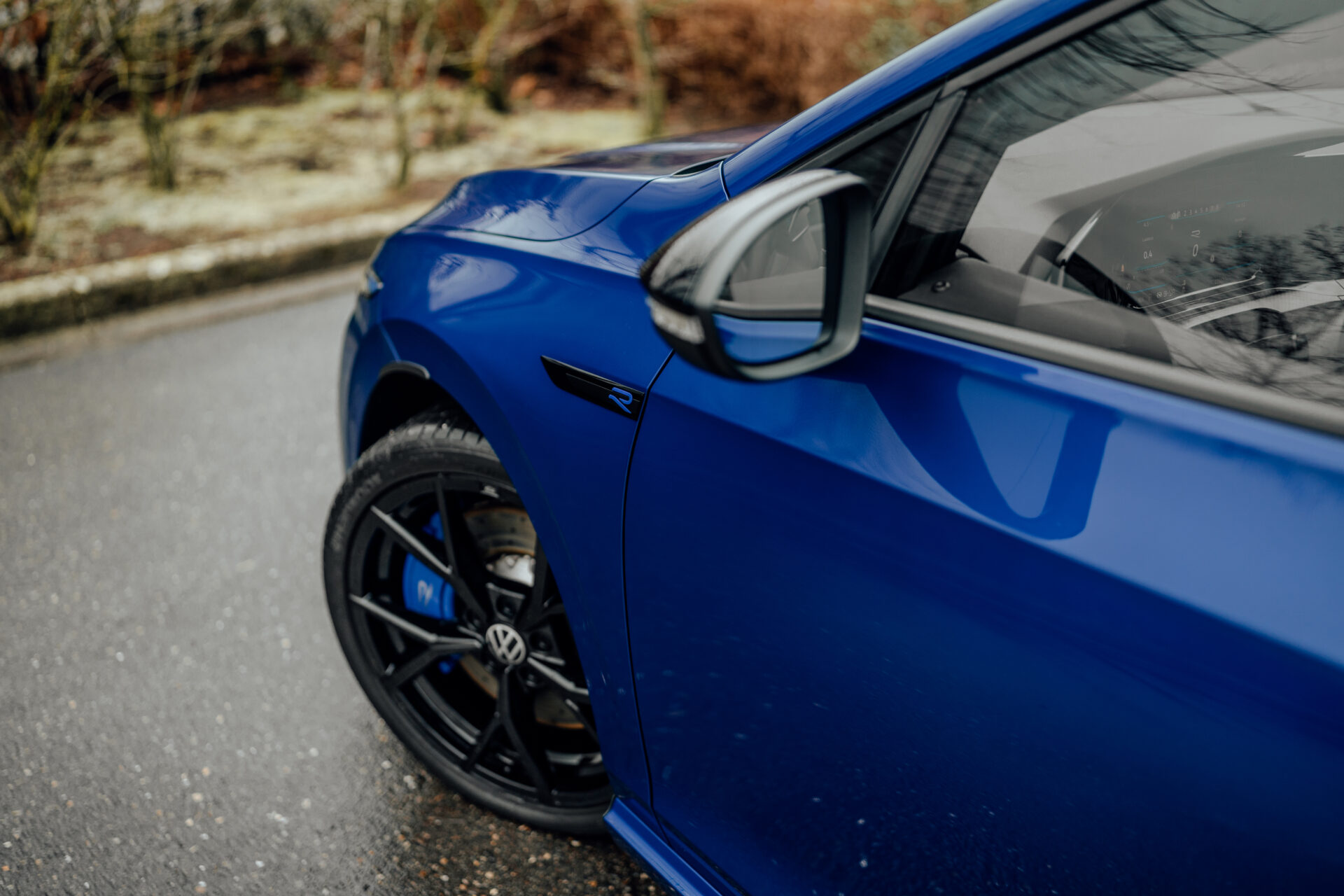 Golf 8 R โ 20 JAHRE | AKRA | PANO | H&K | DCC | DRIFT MODE... - Afbeelding 13