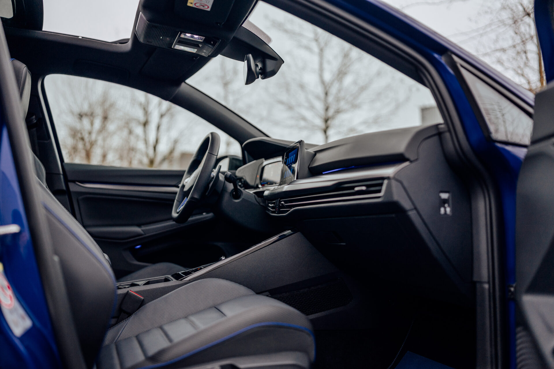 Golf 8 R โ 20 JAHRE | AKRA | PANO | H&K | DCC | DRIFT MODE... - Afbeelding 19