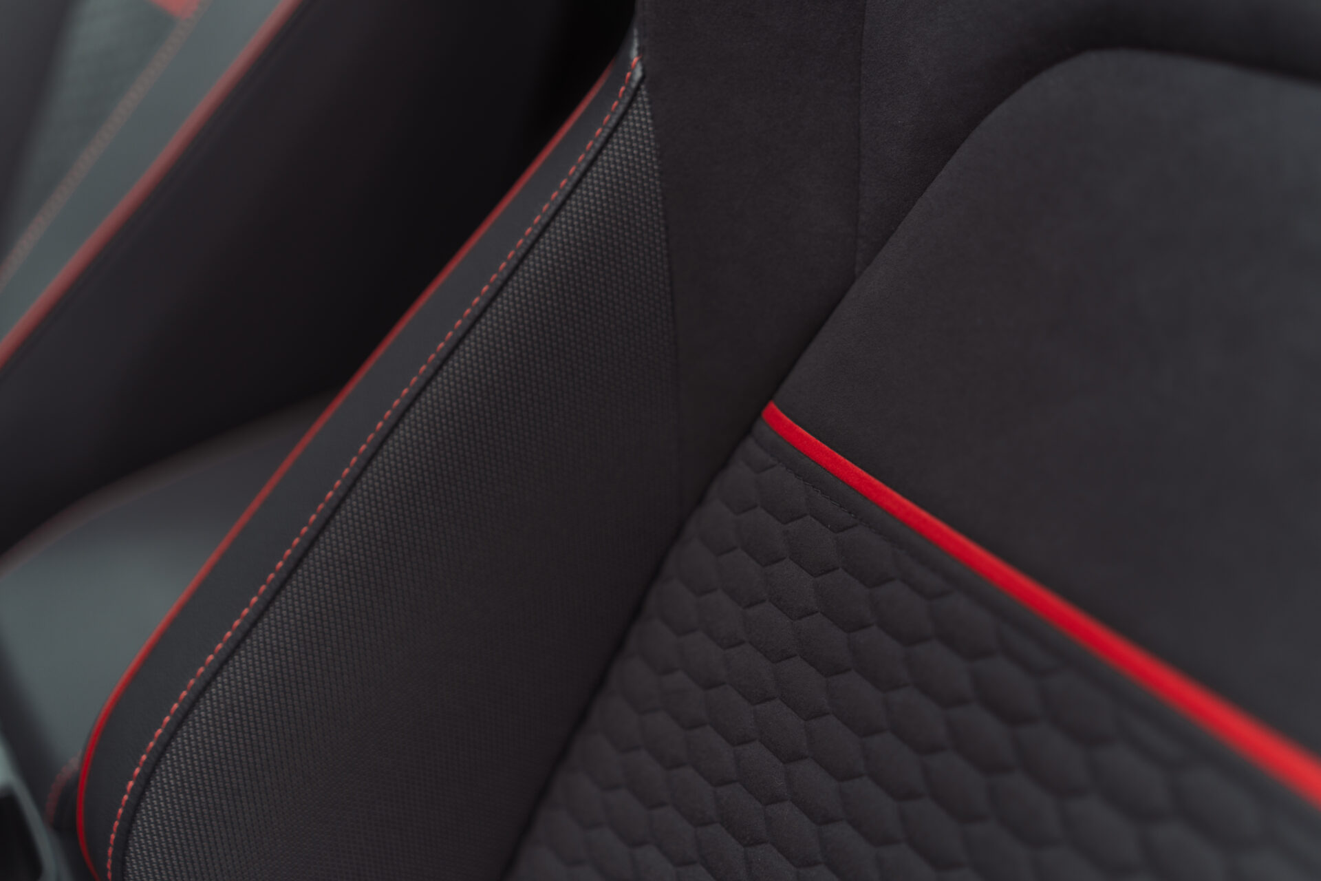 Volkswagen Golf 8 GTI Clubsport | AKRA | PANO | H&K | ACC | DCC | CAMERA - Afbeelding 19