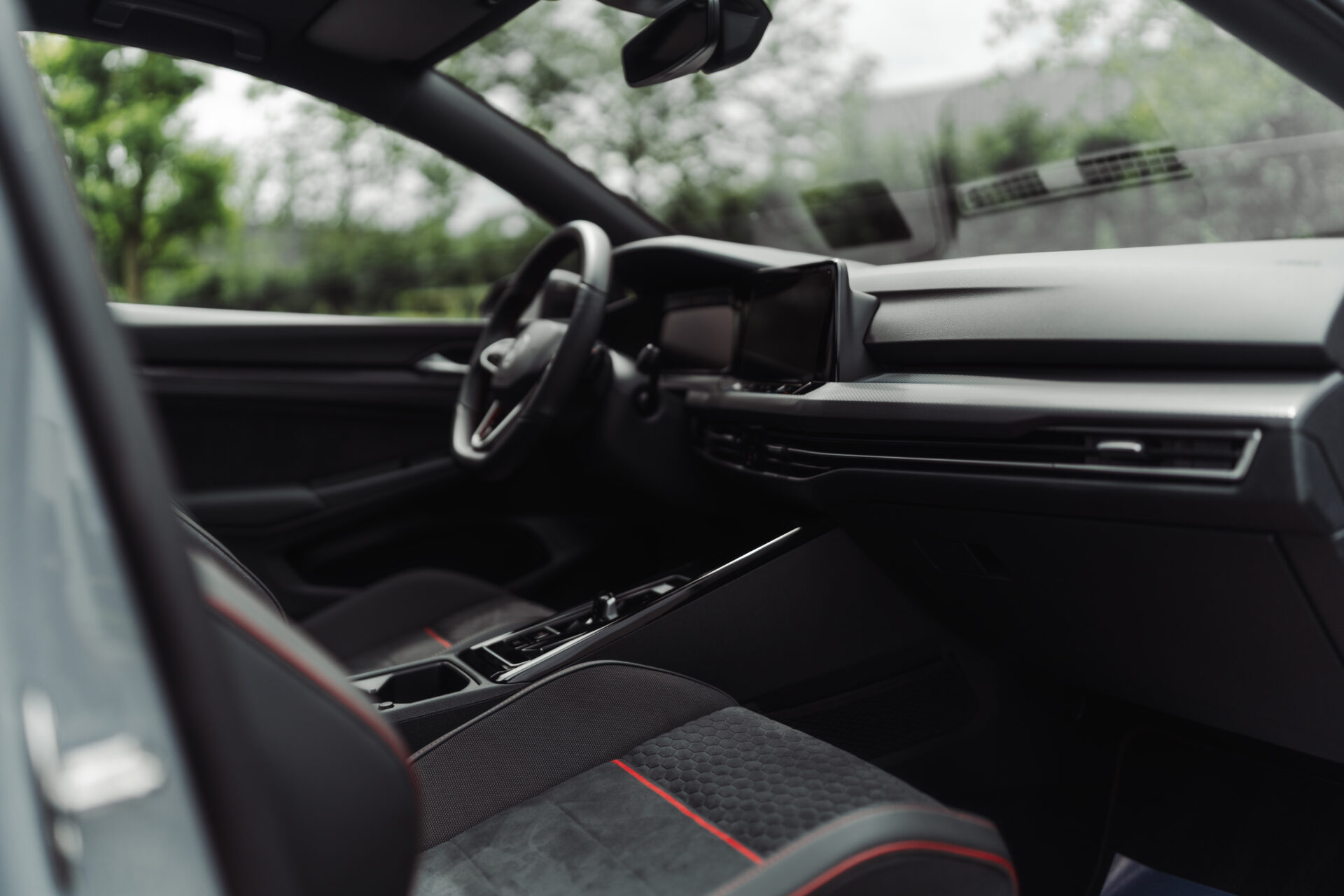 Volkswagen Golf 8 GTI Clubsport | AKRA | PANO | H&K | ACC | DCC | CAMERA - Afbeelding 17